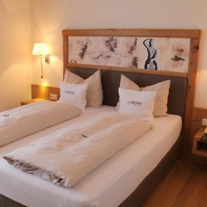 Classic Zimmer mit Kingsize-Bett