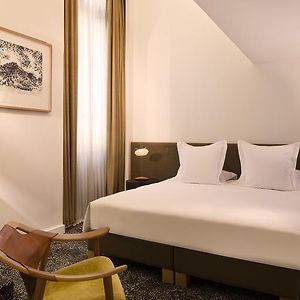 Deluxe Zimmer mit Kingsize-Bett