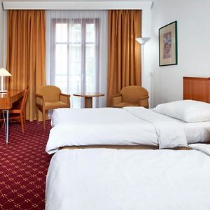 Classic Dreibettzimmer