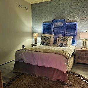 Zimmer mit Queensize-Bett