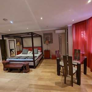 Studio Apartment im Nebengebäude