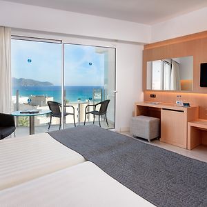 Zimmer mit Kingsize-Bett