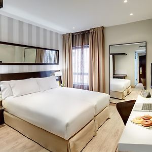 Zimmer mit zwei Einzelbetten
