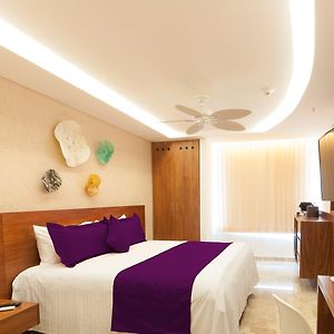 Deluxe Zimmer mit Kingsize-Bett