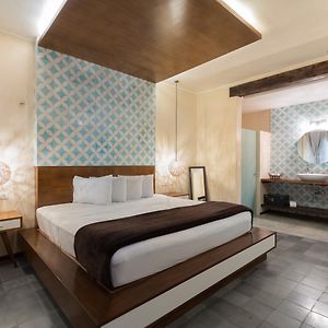 Standard Zimmer mit Kingsize-Bett