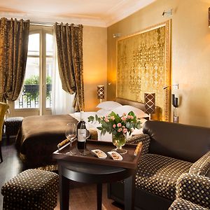 Deluxe Zimmer mit Kingsize-Bett