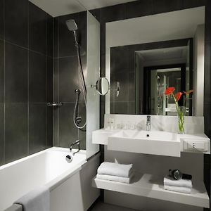 Eiffelturm Zimmer mit zwei Einzelbetten
