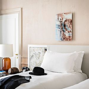 Luxus Zimmer mit zwei Einzelbetten