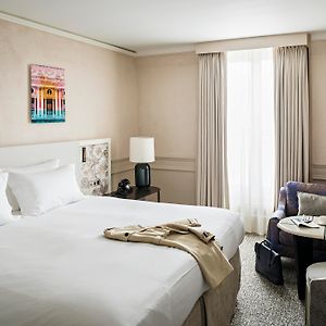 Luxus Zimmer mit Queensize-Bett