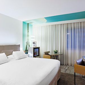 Zimmer mit 2 Zimmern mit Kingsize-Bett