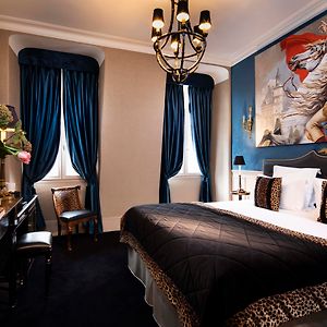Superior Zimmer mit Kingsize-Bett