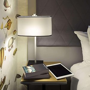 Standard Zimmer mit Kingsize-Bett