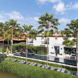 Villa mit Flussblick