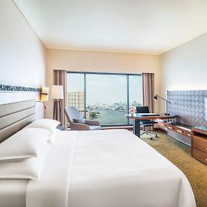 Deluxe Zimmer mit Kingsize-Bett