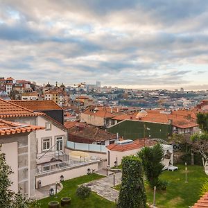 Vitoria Village