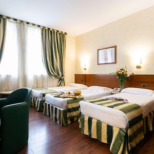 Dreibettzimmer