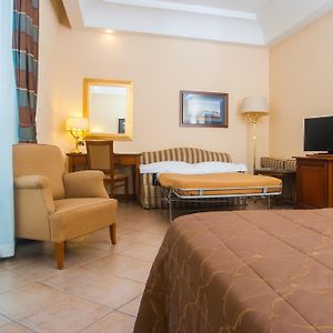 Deluxe Dreibettzimmer