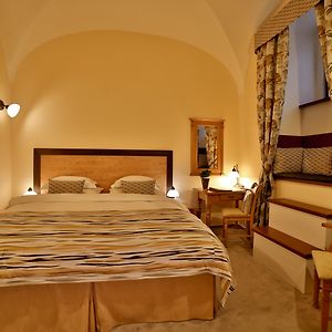 Standard Zimmer mit Kingsize-Bett