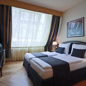 Dreibettzimmer