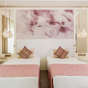 Zimmer mit Queensize-Bett