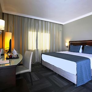 Deluxe Zimmer mit Kingsize-Bett
