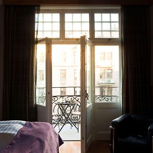 Deluxe Zimmer mit Kingsize-Bett