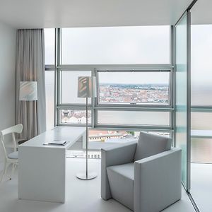 Gemütliches Zimmer mit Queensize-Bett