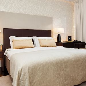 Superior Zimmer mit Kingsize-Bett
