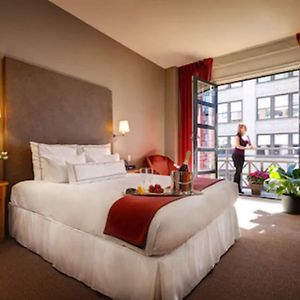 Zimmer mit Queensize-Bett