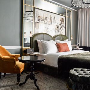 Deluxe Zimmer mit Kingsize-Bett