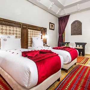 Deluxe Zimmer mit Kingsize-Bett