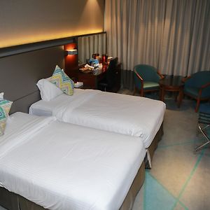Zimmer mit zwei Einzelbetten