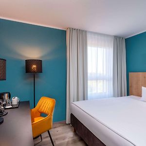 Standard Zimmer mit Kingsize-Bett