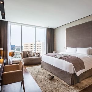 Executive Zimmer mit Kingsize-Bett auf den oberen Etagen