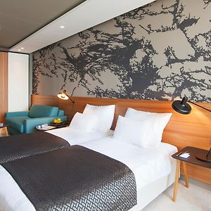 Deluxe Zimmer mit Kingsize-Bett