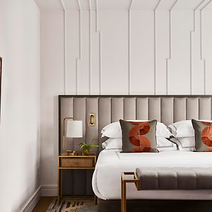 Deluxe Zimmer mit Kingsize-Bett