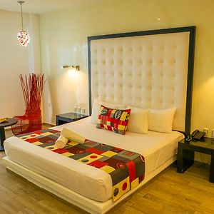 Standard Zimmer mit Kingsize-Bett
