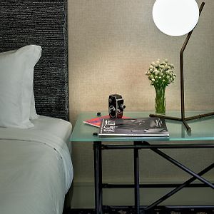 Zimmer mit Kingsize-Bett