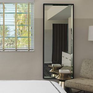 Zimmer mit Kingsize-Bett und mit Ozeanblick