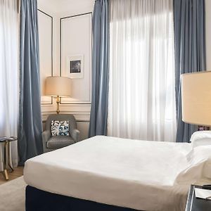 Deluxe Zimmer mit Kingsize-Bett