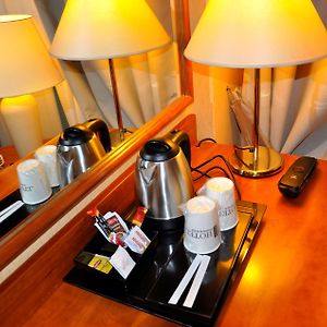 Standard Zimmer mit Kingsize-Bett