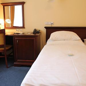 Wellness Zimmer mit Kingsize-Bett