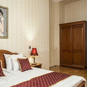Deluxe Zimmer mit Kingsize-Bett