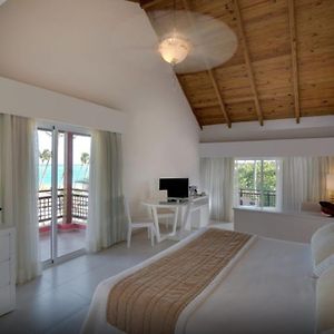 Honeymoon Suite