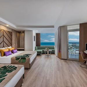 Großes Zimmer
