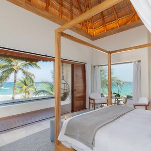 Master Suite mit Kingsize-Bett und mit Ozeanblick