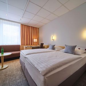 City Zimmer mit Kingsize-Bett