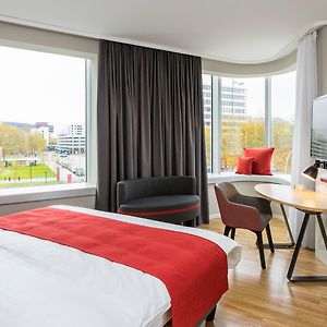 Standard Zimmer mit Kingsize-Bett