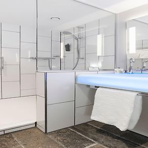 Standard Zimmer mit Kingsize-Bett