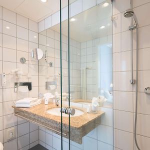 Standard Zimmer mit Kingsize-Bett